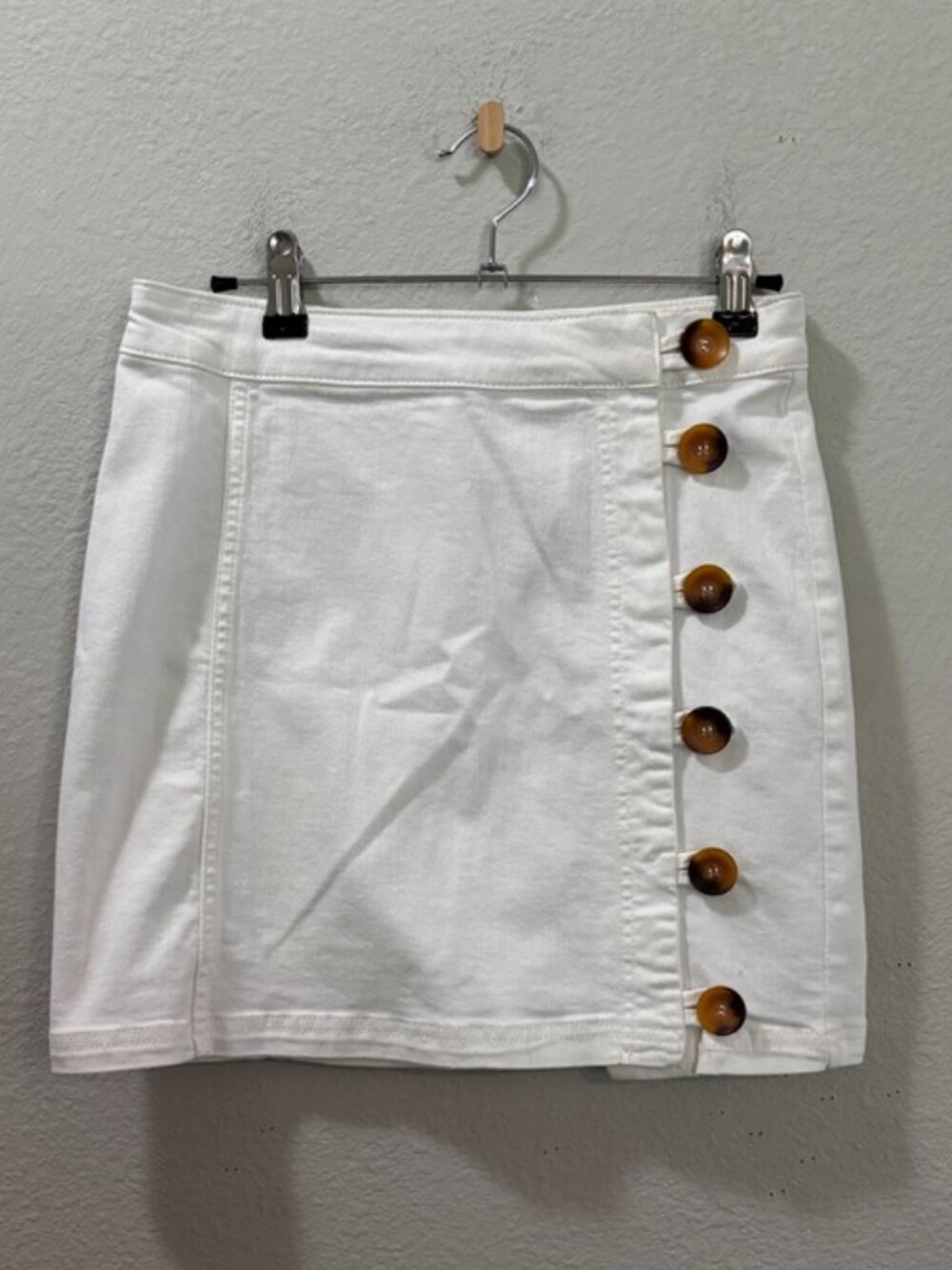 Free People White Button Front Mini Skirt Size 6 *FLAWED*